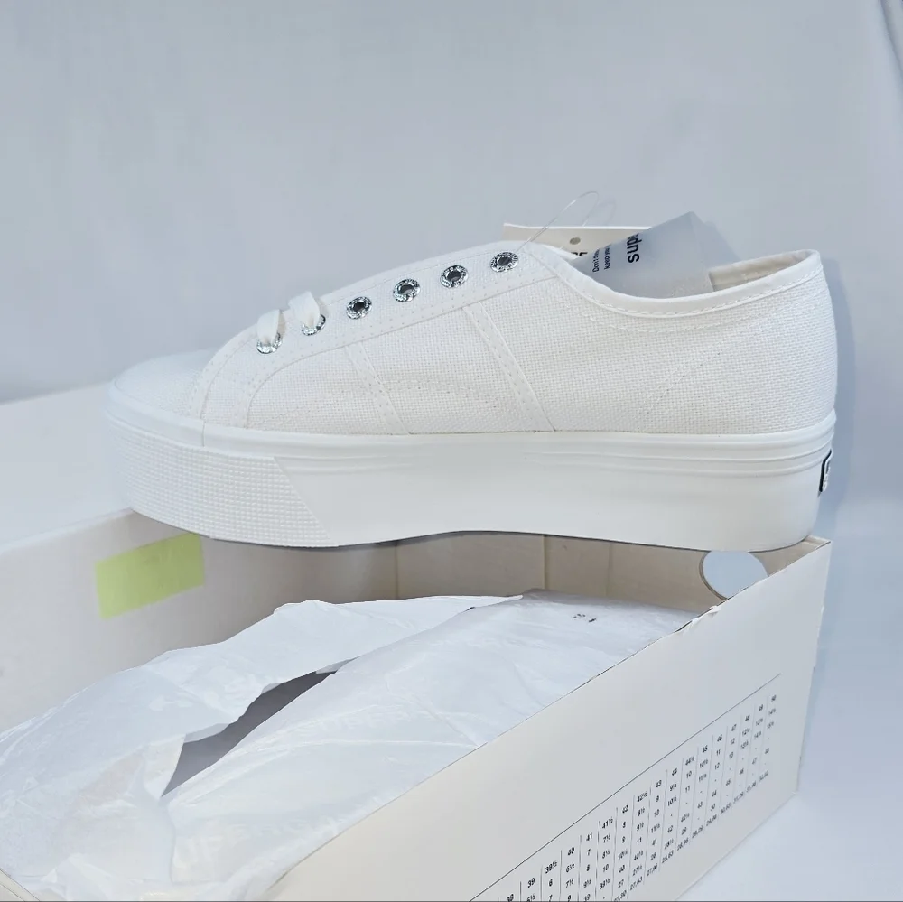 Superga brand style